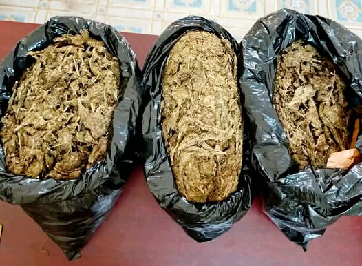 নগরীতে কাপড় ব্যবসার আড়ালে মাদক ব্যবসা, গ্রেফতার-০১ জন