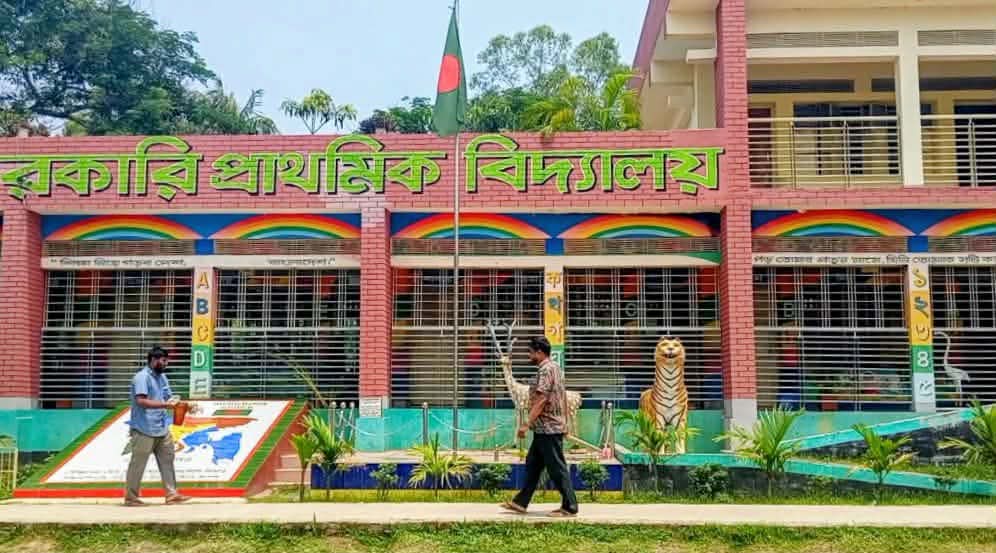 প্রকৃতির মাঝে দৃষ্টিনন্দন বিদ্যাপীঠ গাইবান্ধার লেংগা সরকারি প্রাথমিক বিদ্যালয়