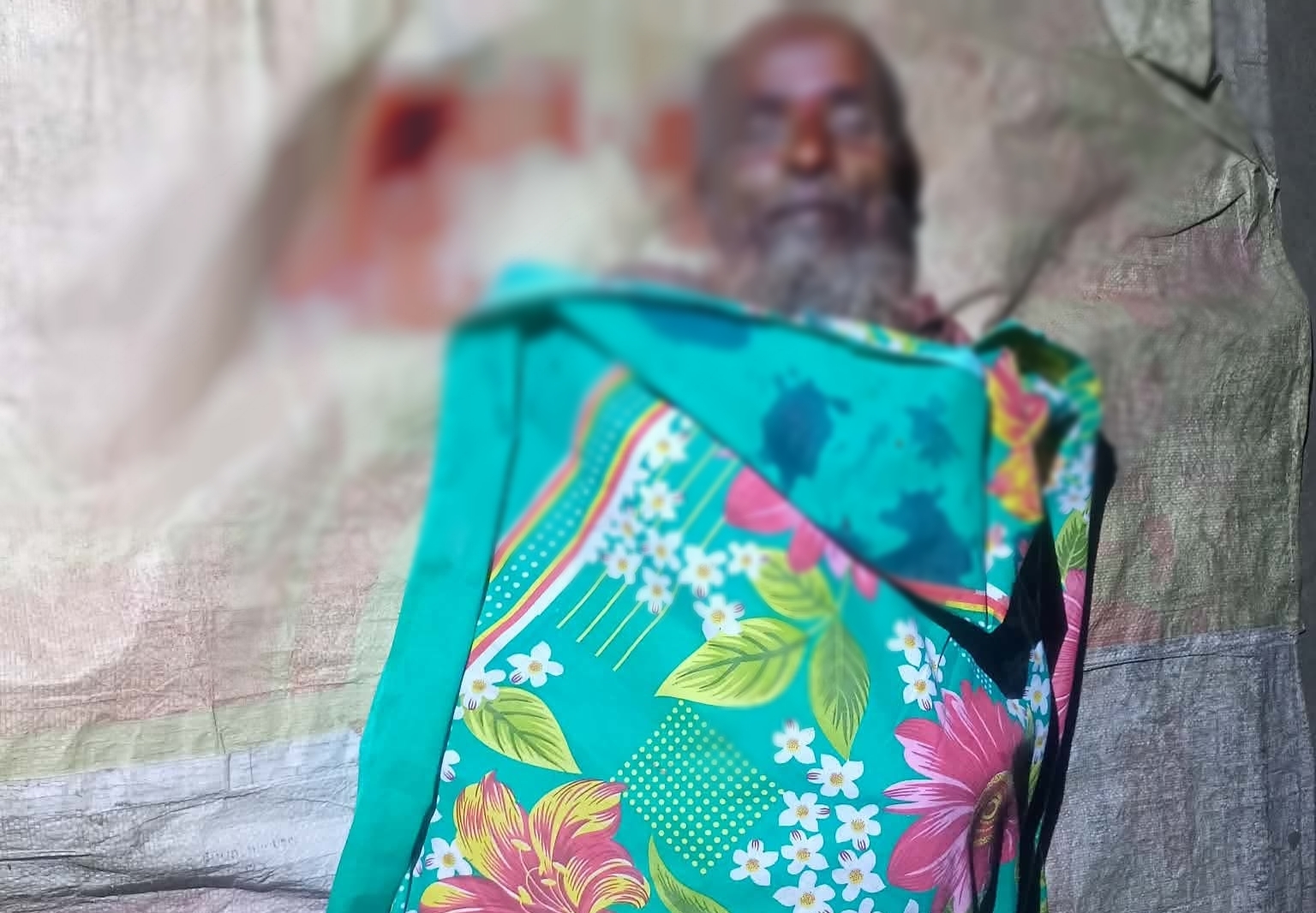 হোসেনপুরে ধানের খড় নিয়ে ঝগড়ায় ছুরিকাঘাতে বৃদ্ধের মৃত্যু,আটক ৩