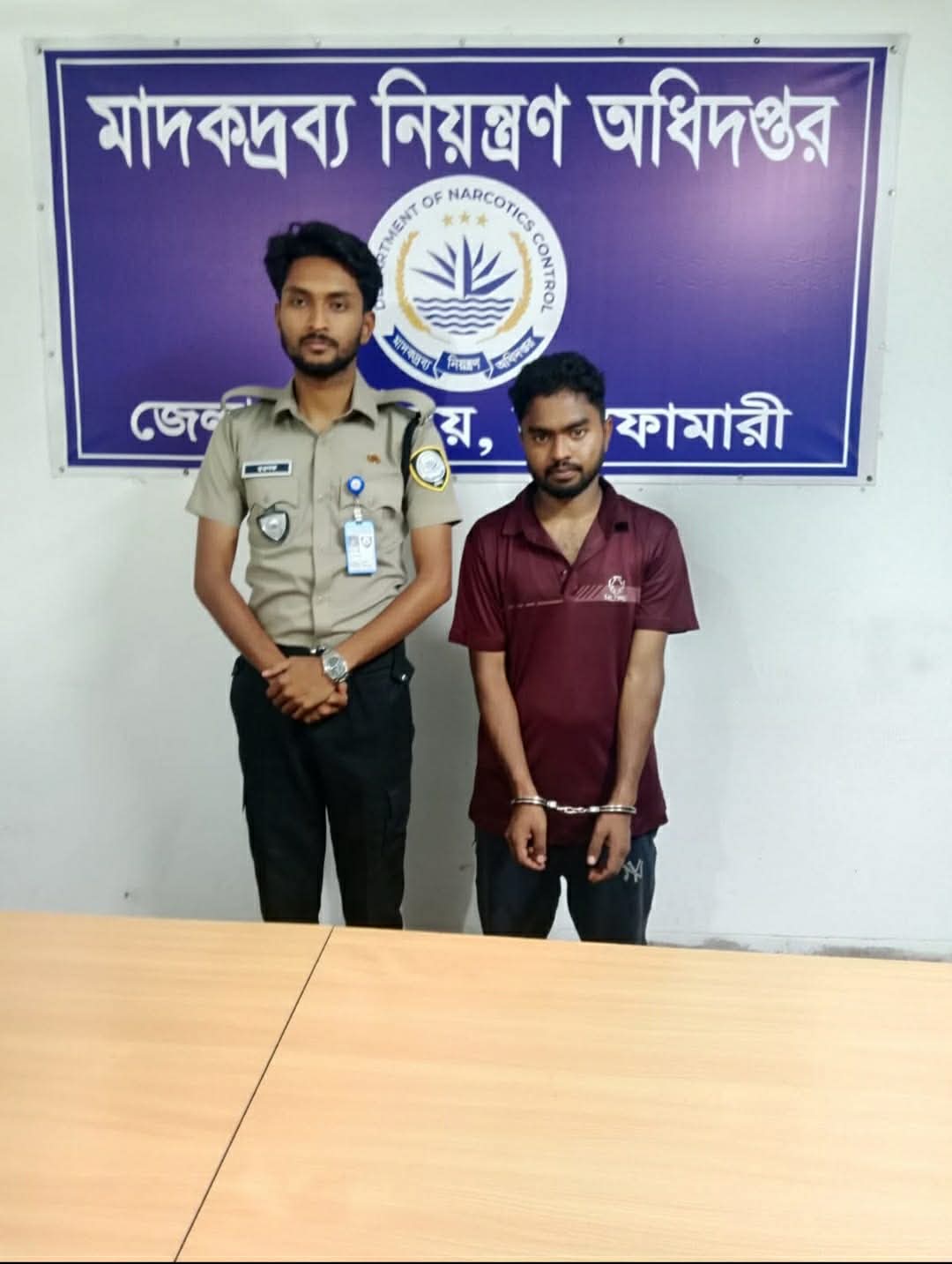 নীলফামারীতে ৬০ পিস ট্যাপেন্টাডলসহ যুবক গ্রেপ্তার     মাদকদ্রব্য নিয়ন্ত্রণ অধিদপ্তরের ঝটিকা অভিযান
