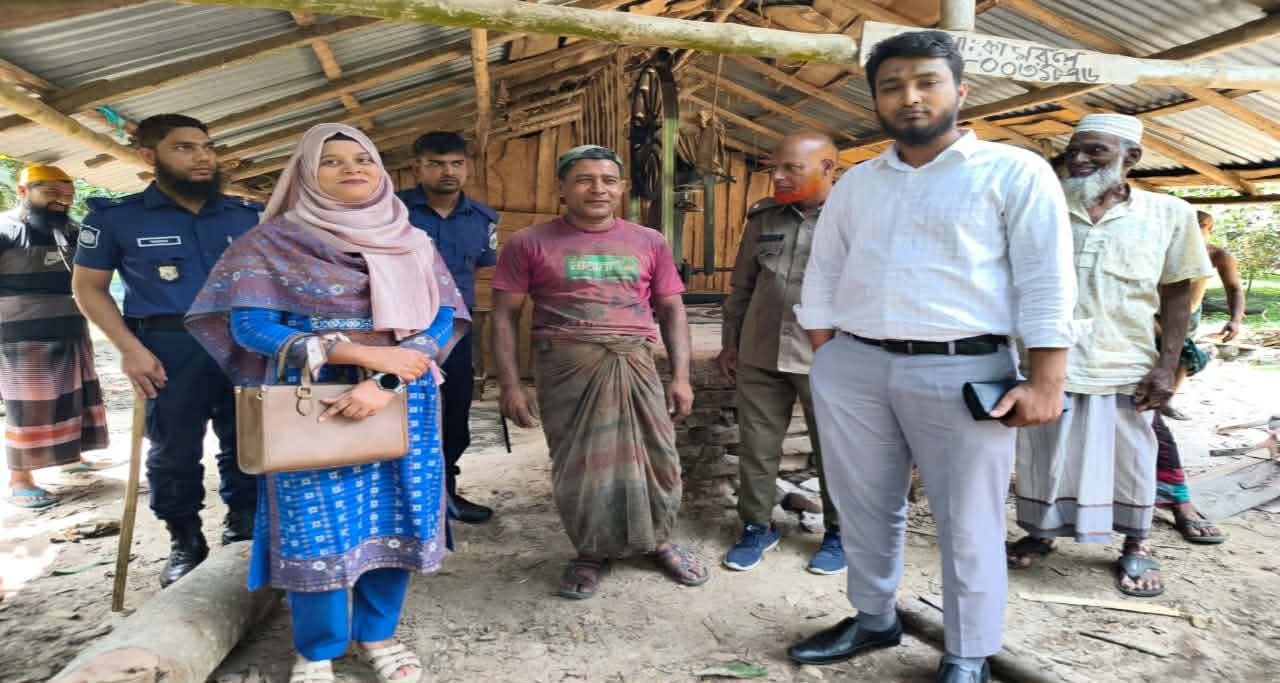 চাঁপাইনবাবগঞ্জে অবৈধ করাত-কলের বিরুদ্ধে বন বিভাগের অভিযান