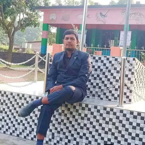রাণীশংকৈলে দুর্ঘটনায় শিক্ষক নেতা আজিজার রহমানের মৃত্যু