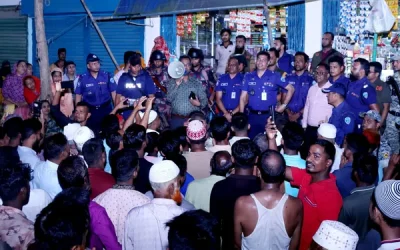 জঙ্গল সলিমপুরের আলীনগরে পথসভায় জনসাধারণের সাথে মতবিনিময় করলেন পুলিশ সুপার