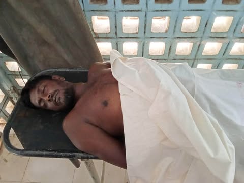 জীবিকার সন্ধানে এসে প্রাণ হারালেন কয়রার শ্রমিক মোফাজ্জেল, মণিরামপুরে মৎস্য ঘেরে কাজ করতে গিয়ে বিদ্যুৎস্পৃষ্টে শ্রমিকের মৃত্যু