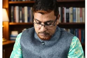 আয়নায় তাকান, নূরজাহান আমাদেরই গল্প