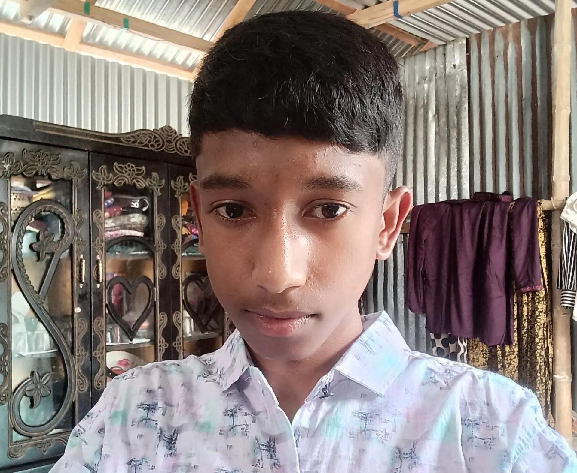 ভূরুঙ্গামারীতে আম পাড়তে গিয়ে বিদ্যুৎস্পৃষ্টে শিবির কর্মীর মৃত্যু