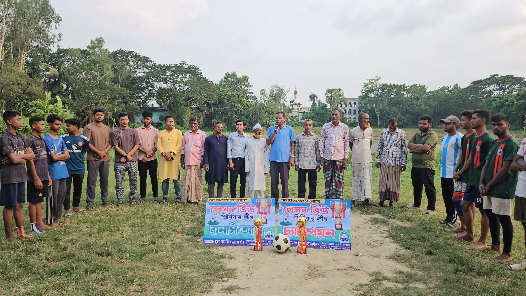 “মাদক ছেড়ে মাঠে আসুন, ফুটবল খেলুন সুস্থ থাকুন-জাকির হোসাইন