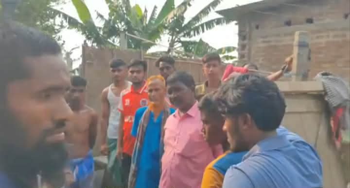 রাণীশংকৈলে আদিবাসী যুবকের ঝুলন্ত মরদেহ উদ্ধার