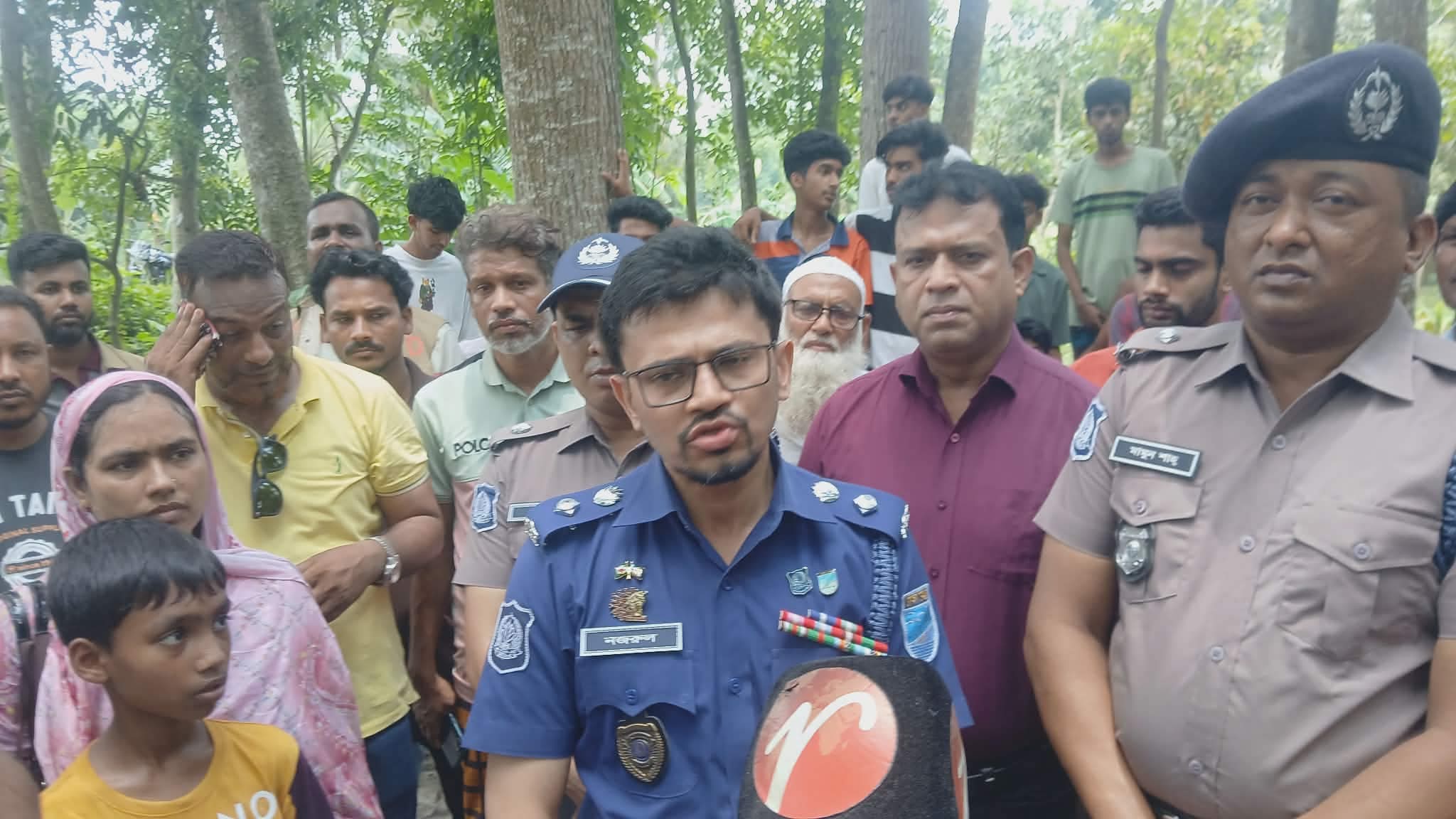 সদরপুরে গাছকাটাওবাড়িঘর-জমি বিরোধে ভাতিজা পরিকল্পিত ভাবে চাচা কাজী সিরাজুলকে খুন:অপরাধীকে আইনানুগ ব্যবস্থা নেওয়া হবে :পুলিশসুপার নজরুল ইসলাম