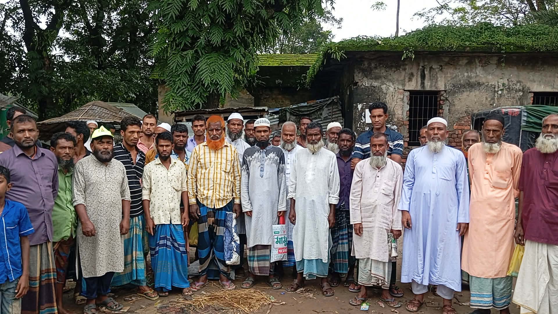 নেত্রকোণায় অতিবৃষ্টি ও বন্যায় ক্ষতিগ্রস্ত কৃষকদের সরকারি প্রণোদনা ও পুনর্বাসন তালিকা নিয়ে জেলাব্যাপী তোলপাড়
