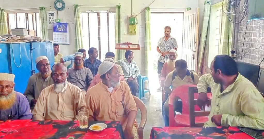 গাইবান্ধার নতুনবন্দর মাদরাসা পরিদর্শন করলেন এমপি আব্দুল করিম