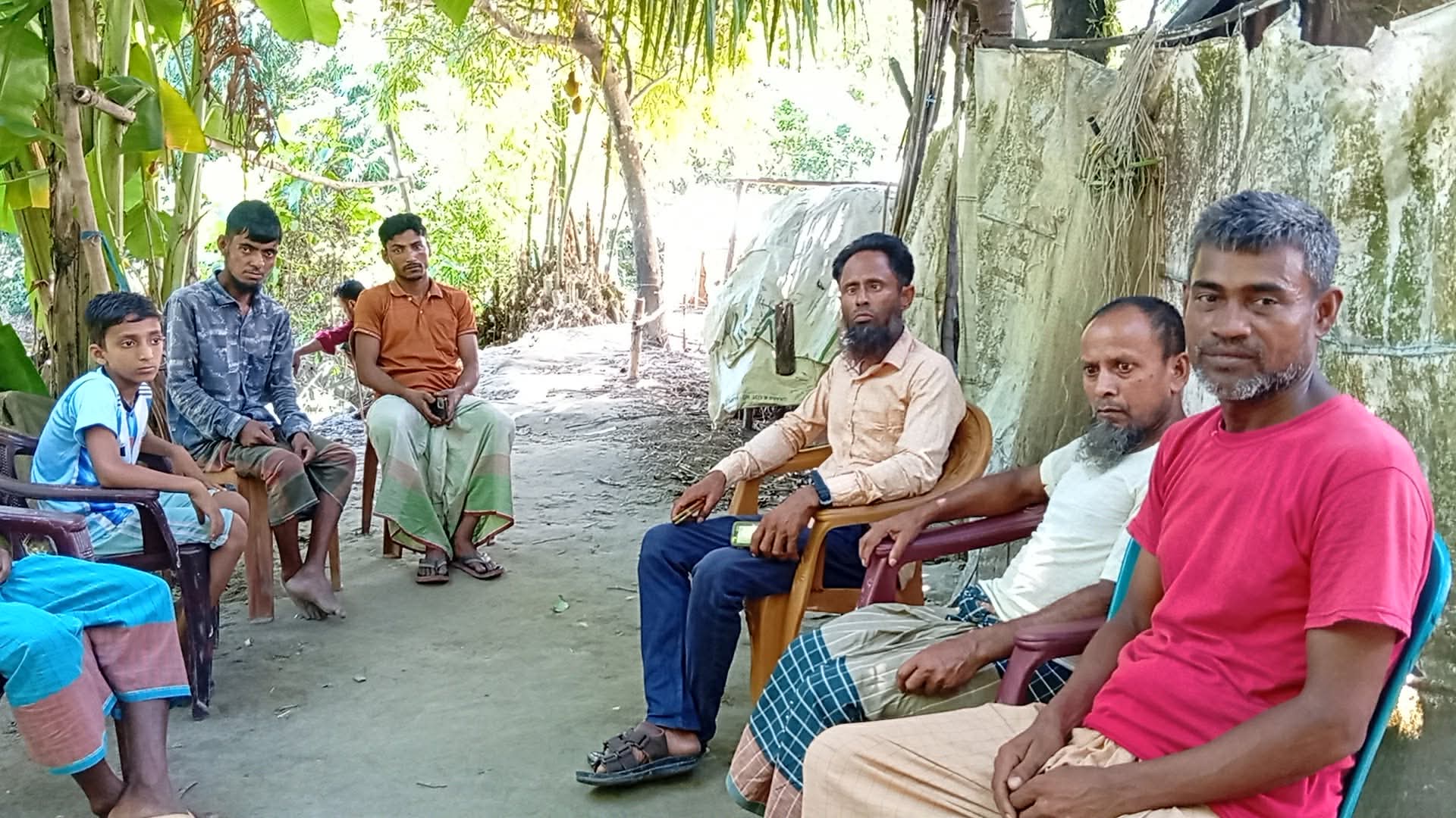 বড়খাপন ইউনিয়ন চেয়ারম্যানের বিরুদ্ধে চাঁদাবাজি, মারধর ও মালামাল আটকে রাখার অভিযোগ