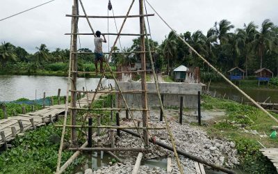ব্রিজ যখন গলার কাঁটাঃ ‎মণিরামপুরে ৩ বছরে আলোর মুখ দেখেনি ৩ কোটি টাকার সেতু!