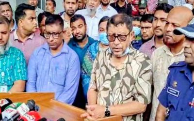 গাইবান্ধায় স্বাস্থ্যমন্ত্রীর আকস্মিক অভিযান