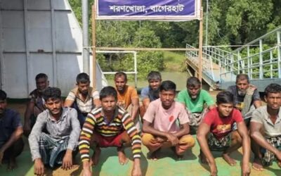 গভীর সমুদ্র থেকে ১২ জেলেকে জীবিত উদ্ধার