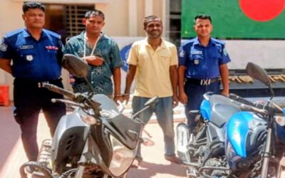 গাইবান্ধায় চোরাই বাইকসহ ২ চোর আটক
