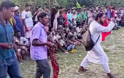 মন্ত্রের জোর নাকি কৌশলের লড়াই? গ্রামবাংলার রহস্যময় ‘পাতা খেলা’!