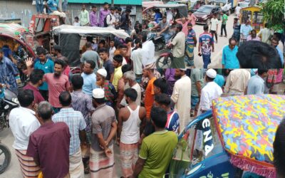 ভূরুঙ্গামারীতে ডিলার পয়েন্টে কৃষকদের বিক্ষোভ, অবশেষে প্রশাসনের হস্তক্ষেপে সার বিতরণ