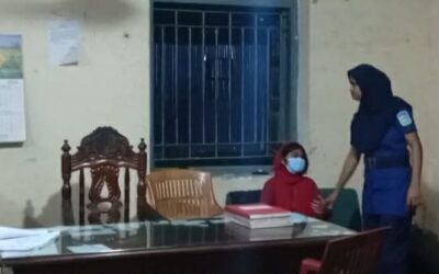ফ্যামিলি কার্ড করে দেওয়ার কথা বলে টাকা নেওয়ার অভিযোগে এনসিপি নেত্রী গ্রেফতার  