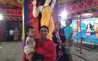 ডুমুরিয়ার খরসংগায় ২০১ প্রতিমায় দুর্গাপূজা, উৎসব ঘিরে দর্শনার্থীদের উচ্ছ্বাস